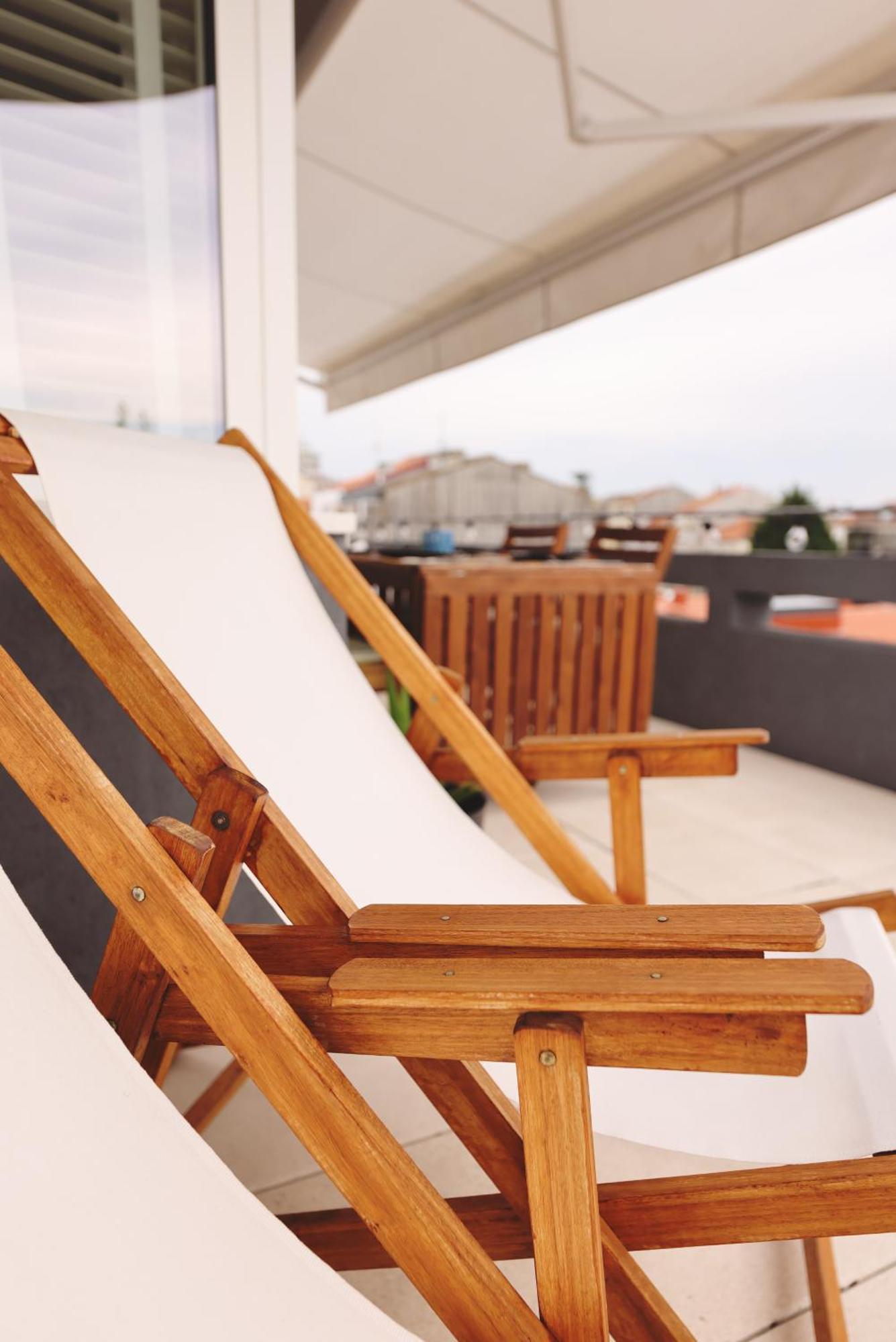 Boavista Sunlit Duplex With Terrace * Porto